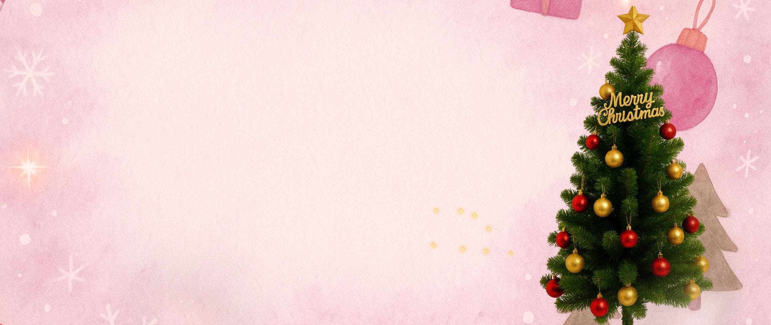 Mulher segurando amigurumis de natal